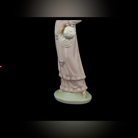 NAO BY LLADRO LADY /FAN - Picture 5 of 8